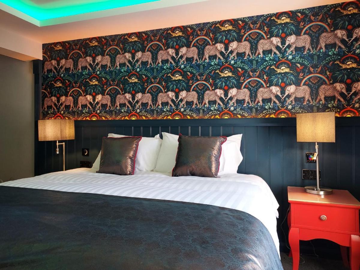 Crown Quarter Hotel Wexford Exterior foto